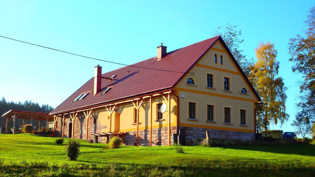 Ferienwohnung U Tatovy Lipy Jívka Exterior foto